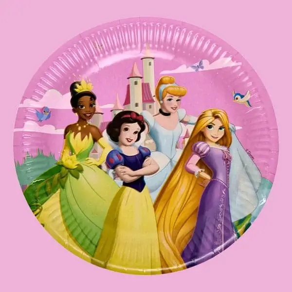 Frozen themed party plate featuring Elsa and Anna surrounded by winter leaves and icy blue artwork.